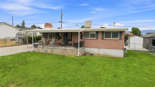 347 Overland Rd, Tooele, UT, 84074-1936 | Card Image