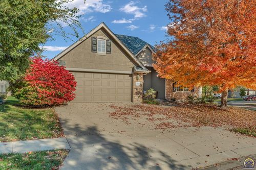 2240 Sw Millers Glen Dr, Topeka, KS, 66614-5013 | Card Image