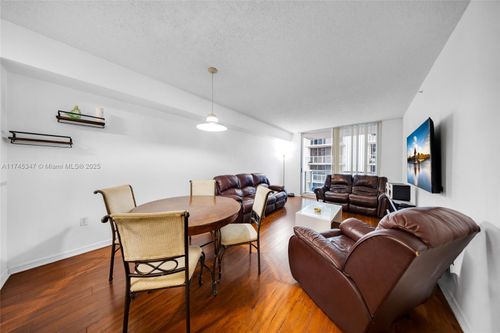 apt-909-5091 Nw 7th St, Miami, FL, 33126-3473 | Card Image