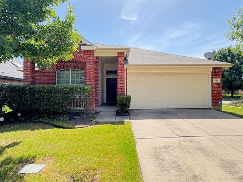 800 Warbler, Aubrey, TX, 76227-7507 | Card Image