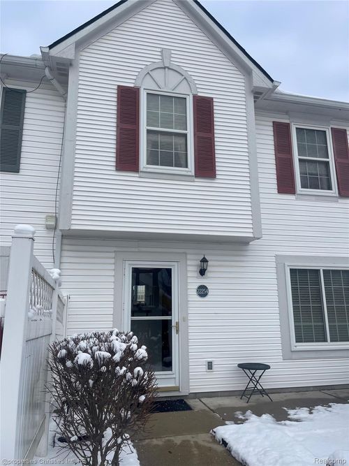 22254 Cape Cod Way, Farmington Hills, MI, 48336-4377 | Card Image