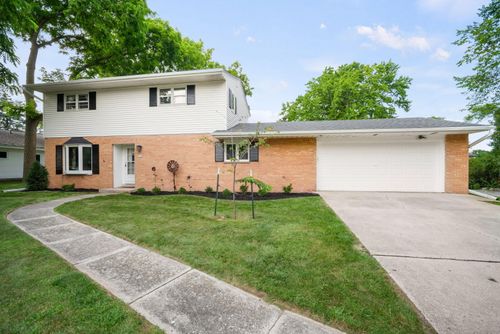 1504 W Decorah Rd, West Bend, WI, 53095-3704 | Card Image
