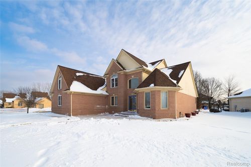 20218 Glenview Ct, Macomb, MI, 48044-1829 | Card Image