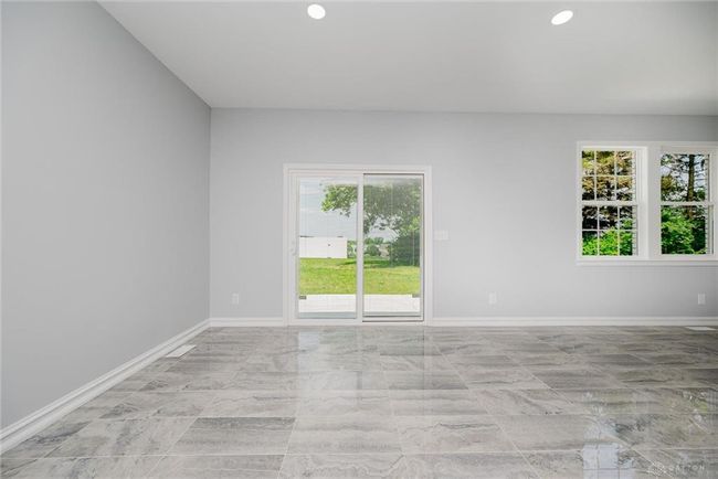 8613 Byers Rd, House other with 5 bedrooms, 3 bathrooms and null parking in Miamisburg OH | Image 18