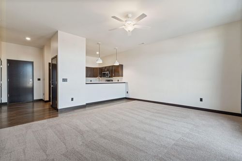307-120 Twin Steeples Cir Ne, Dyersville, IA, 52040 | Card Image