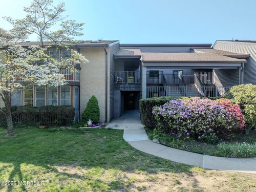 5 Eastport Ct, Red Bank, NJ, 07701-5431 | Card Image