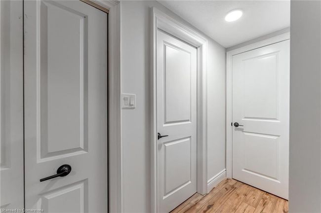 63 W 25 Th St, House other with 4 bedrooms, 1 bathrooms and 4 parking in Hamilton ON | Image 27