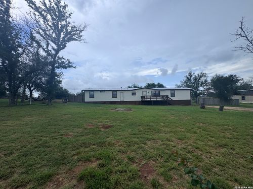 148 Hickory Hill Dr, La Vernia, TX, 78121-9781 | Card Image