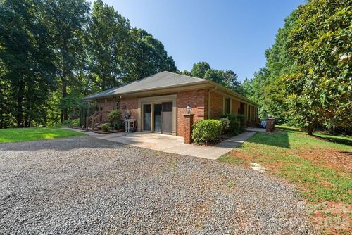 8418 Pine Hill Rd, Mint Hill, NC, 28227-8539 | Card Image