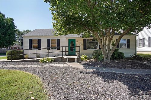 1601 17th St, Belleville, IL, 62226-6118 | Card Image