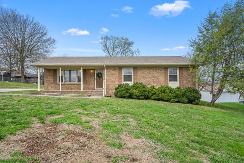 210 Lee Ave, Woodbury, TN, 37190-1324 | Card Image