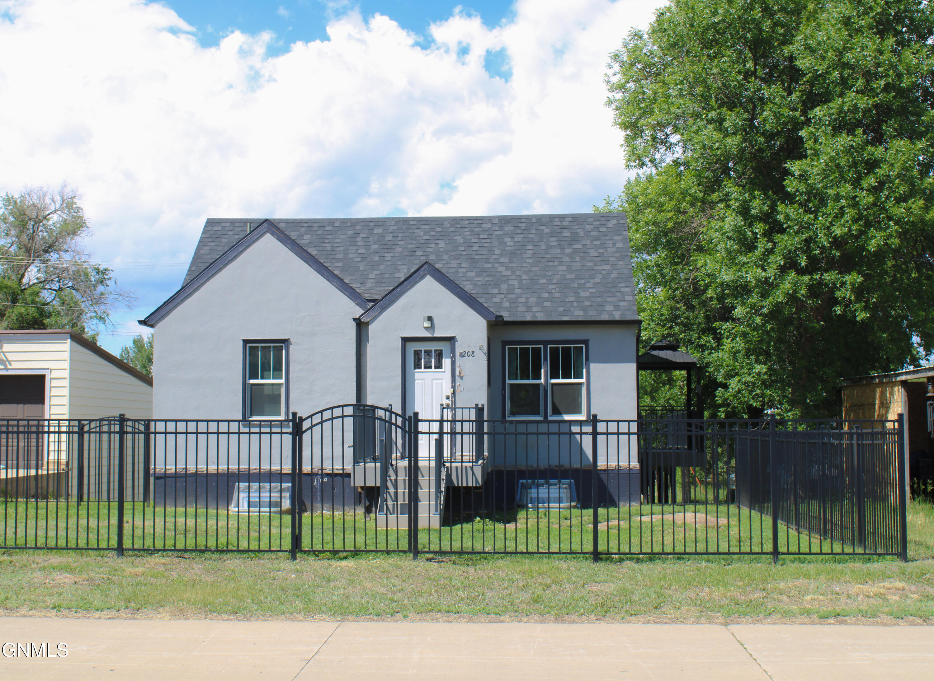 Residential in Watford City 3