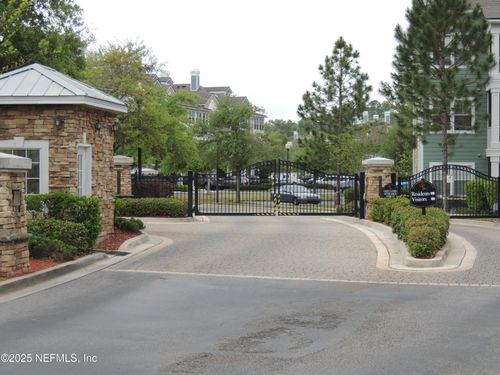 1036-8550 Touchton Rd, Jacksonville, FL, 32216-1153 | Card Image