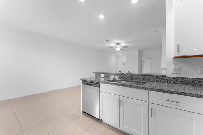 7010 Ripple Pond Loop, Townhouse with 3 bedrooms, 3 bathrooms and null parking in ZEPHYRHILLS FL | Image 18