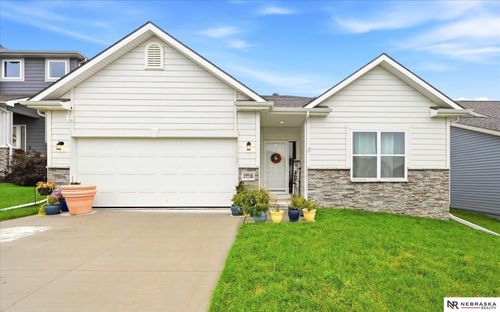 17710 Ogden Street, Omaha, NE, 68116 | Card Image