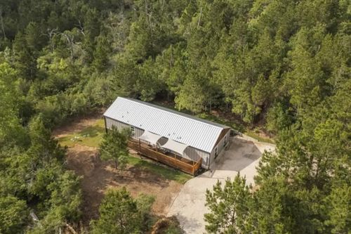 201 Winfield Thicket Rd, Bastrop, TX, 78602-5726 | Card Image