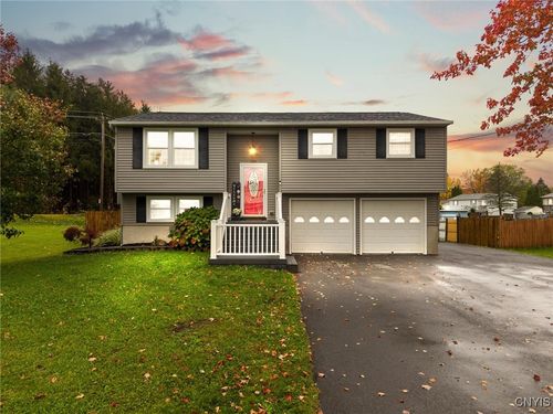 110 Aqua Way, Central Square, NY, 13036-2637 | Card Image