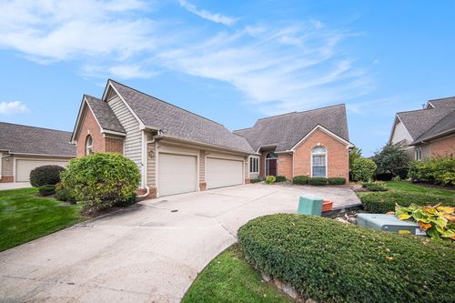 1989 Stonebridge Dr N, Ann Arbor, MI, 48108-8535 | Card Image