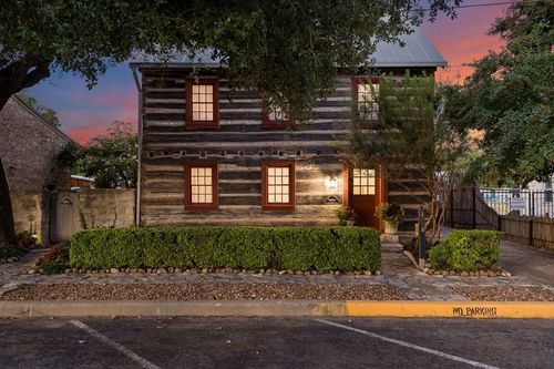 b-104 E Austin St, Fredericksburg, TX, 78624-4208 | Card Image