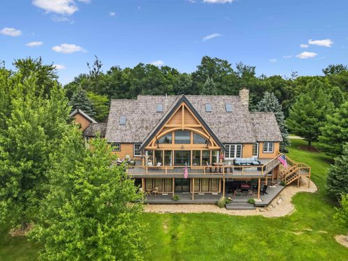 32350 Honeytree Ln, New Hartford, IA, 50660-3203 | Card Image