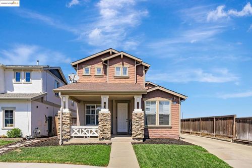 877 Boone Dr, Brentwood, CA, 94513 | Card Image