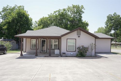 1813 Roberts Cut Off Rd, River Oaks, TX, 76114-1811 | Card Image