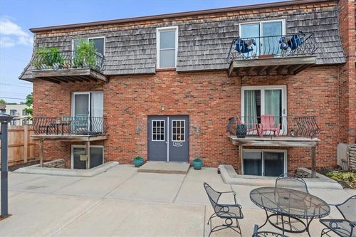 1-4426 Jarboe St, Kansas City, MO, 64111-3532 | Card Image