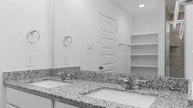 *Images and 3D tour are for illustration only and options may vary from home as built. | Image 27