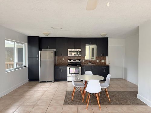 28-600 S Luna Ct, HOLLYWOOD, FL, 33021-7578 | Card Image