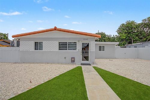 10345 Nw 35th Ct, Miami, FL, 33147-1048 | Card Image