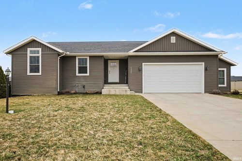 72300 Joseph Dr, Milford, IN, 46542-9528 | Card Image