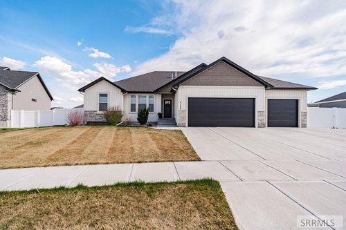5188 Grassy Hl, Idaho Falls, ID, 83401-6579 | Card Image