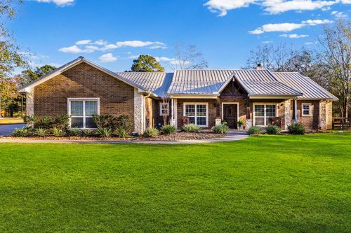 453 Southcreek Park, Livingston, TX, 77351-8130 | Card Image