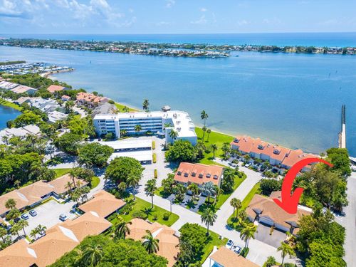 29 S Lakeshore Dr, Hypoluxo, FL, 33462-6074 | Card Image