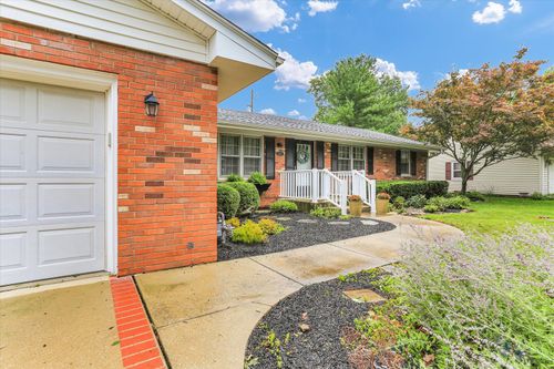 1820 Augusta Dr, Champaign, IL, 61821-6069 | Card Image