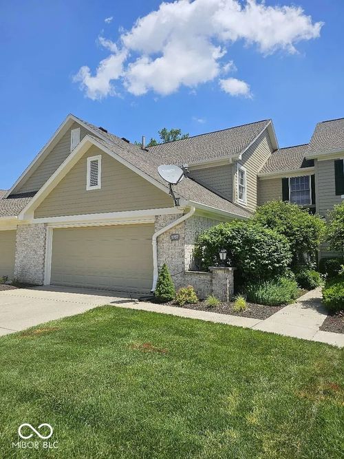 5757 Spruce Knoll Ct, Indianapolis, IN, 46220-6322 | Card Image
