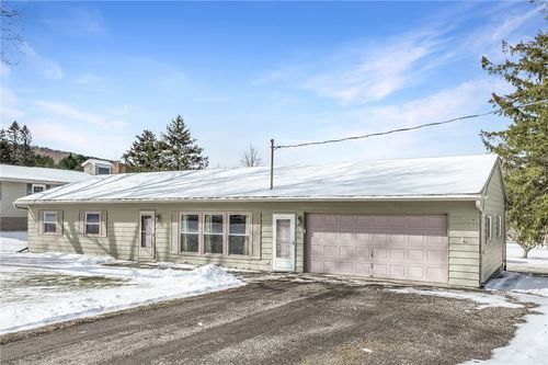 34 Yellow Barn Rd, Freeville, NY, 13068-9658 | Card Image