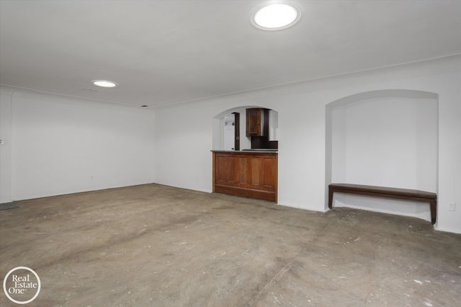 Basement Rec Room | Image 32