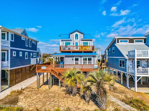 318 E Beach Dr, Oak Island, NC, 28465-6745 | Card Image