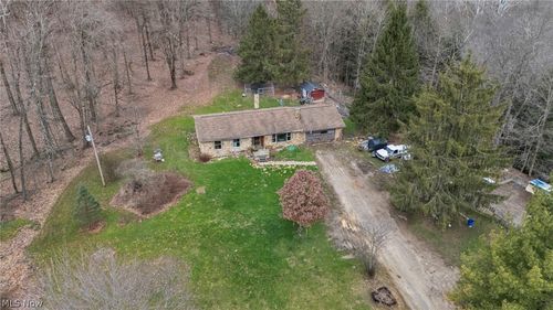 9918 Overton Rd, Burbank, OH, 44214-9721 | Card Image