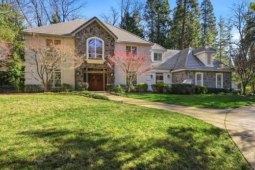 13065 Somerset Dr, Grass Valley, CA, 95945-9734 | Card Image