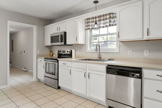 2320 Lake Pointe Dr, House other with 3 bedrooms, 2 bathrooms and 2 parking in Cookeville TN | Image 8