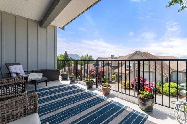 Main floor balcony with views of Crimson Ridge and the Fraser Valley | Image 15