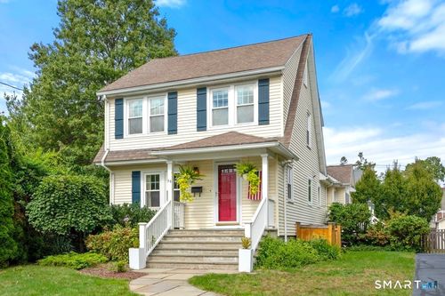 38 Reynolds Dr, Fairfield, CT, 06824-4618 | Card Image