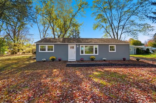 43 Sunridge Dr, Springfield, MA, 01118-2440 | Card Image