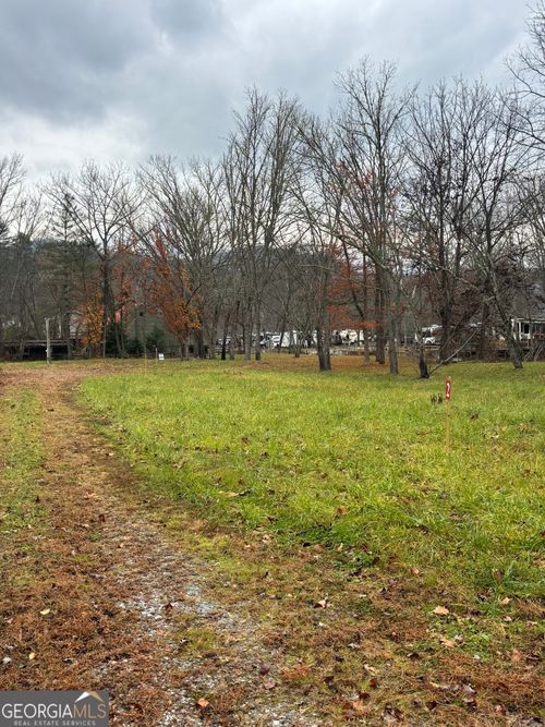 110 Peaceful Cove Ln, Franklin, NC, 28734-0391 | Card Image