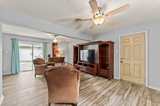 202 Tree Trunk Dr, House other with 5 bedrooms, 4 bathrooms and 2 parking in Spring TX | Image 26