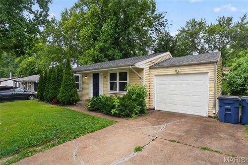 1818 Prior Dr, Saint Louis, MO, 63136-3329 | Card Image