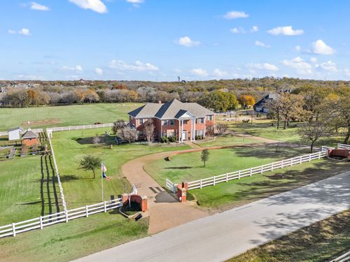1077 Cardinal Dr, Bartonville, TX, 76226-2620 | Card Image