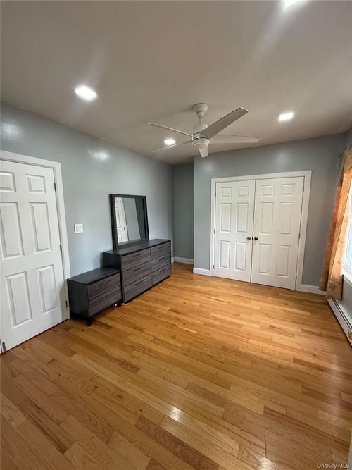 fl-1st-51 Depan Ave, Floral Park, NY, 11001-2206 | Card Image
